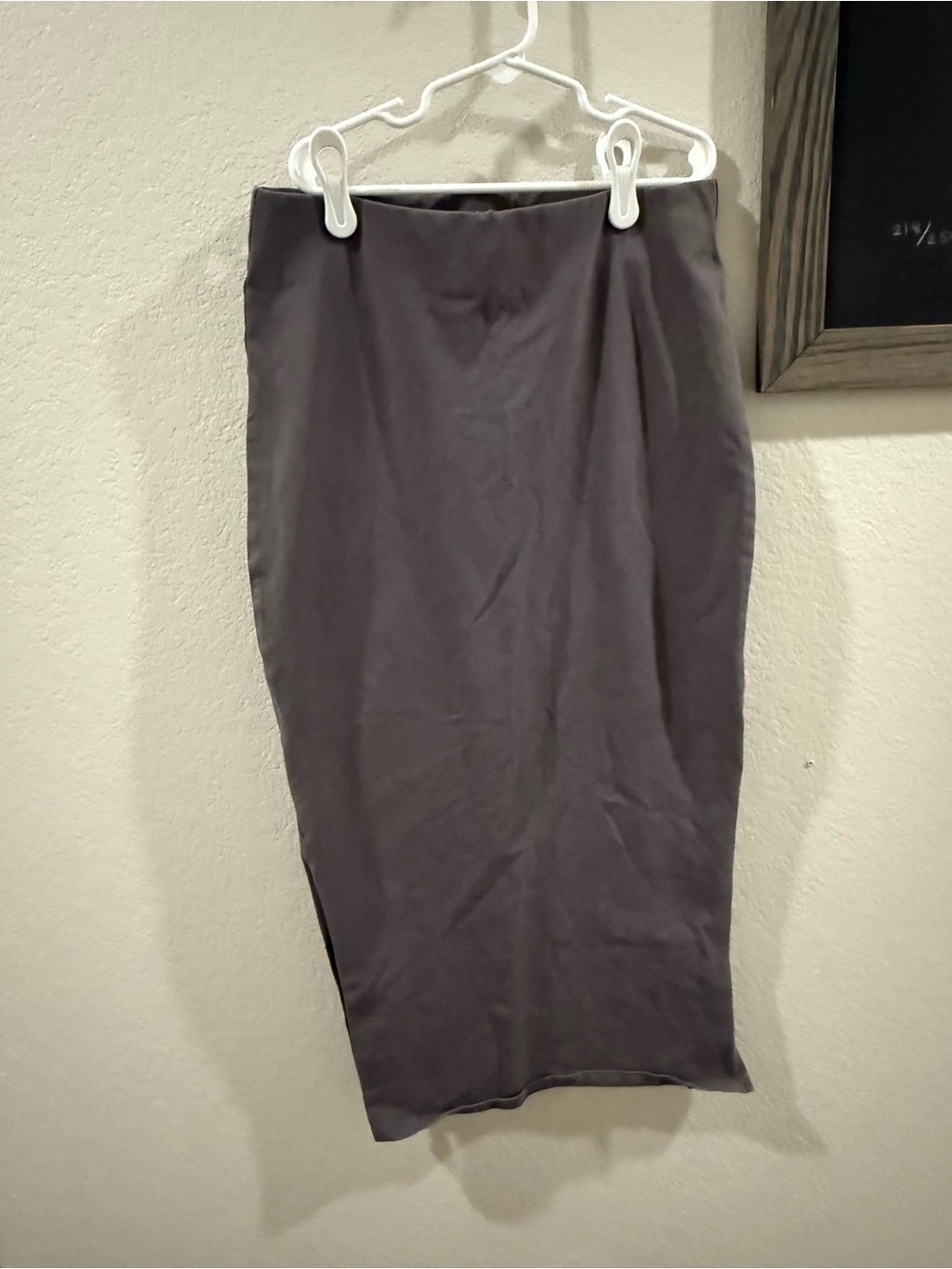 Forever 21 Gray Pencil Skirt - Sleek Stretch Midi